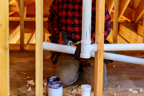 istock contractor installing a drainage system for a wall at a new commercial construction 1139796042