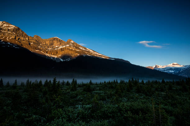 istock Beautiful Mount Thompson at Sunrise 1139799379