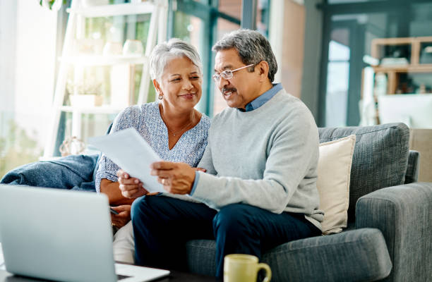 istock Making plans to make their month last 1139800097