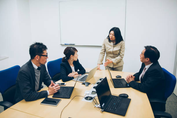 istock Japanese Business Team Meeting 1139800187