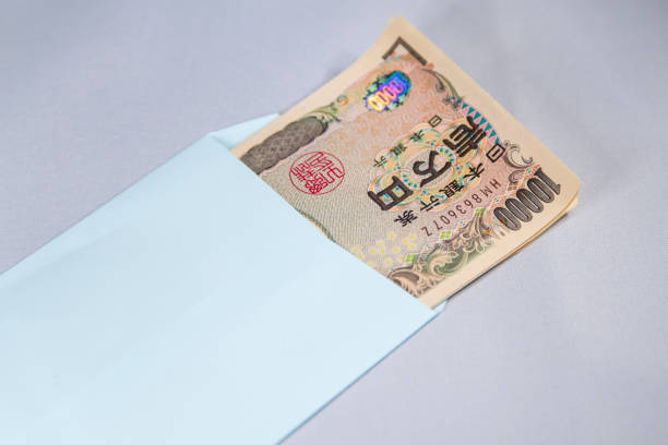 istock Japanese Money In Envelope 1139870672