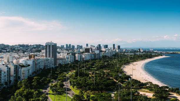 high perspective of aterro do flamengo, in rio de janeiro, brazil - rio de janeiro panoramic skyline scenics imagens e fotografias de stock