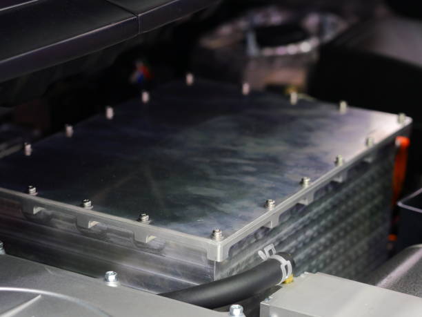istock Electric engine in a modern Nissan car 1139890822