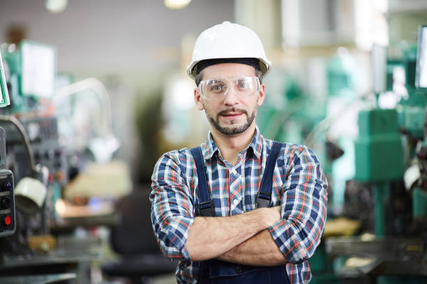 istock Mature Factory Worker Posing 1139899523