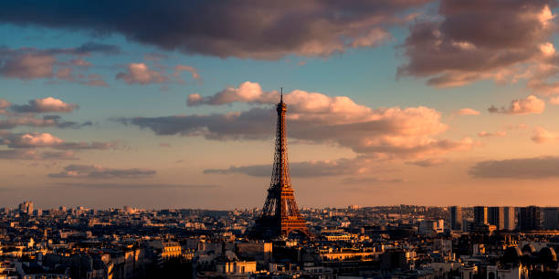 istock Eiffel Tower and Paris cityscape at sunset 1139957987
