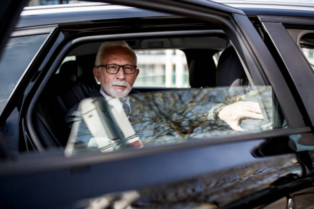 istock Senior business man ready for trip 1139966639