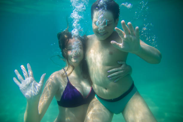 istock Family dive,selfie, underwater fun 1139978124