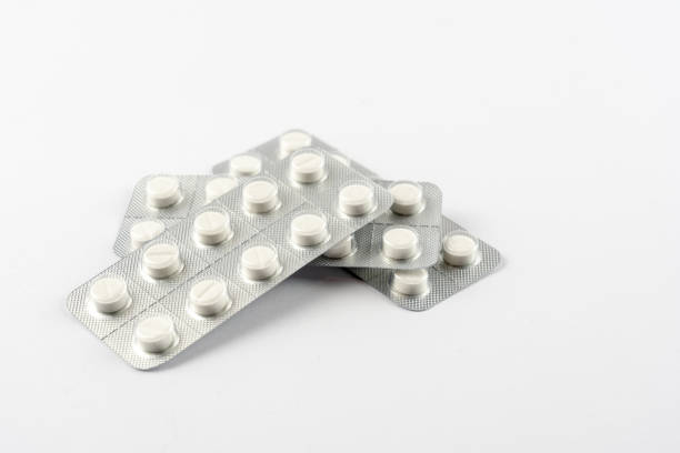 istock Strips with white pills in blister pack 1139978669