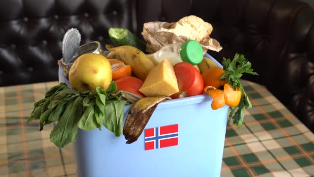 Food waste in Trash Can. The problem of food waste in Norway