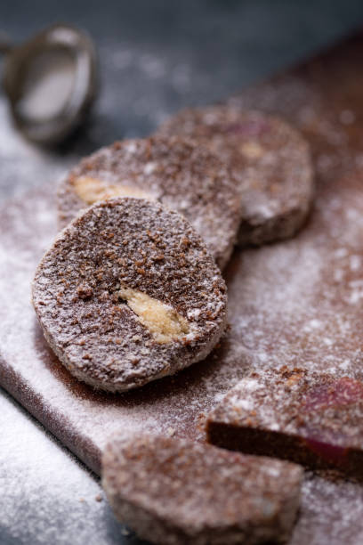 istock Sliced biscuits salami. Homemade food 1140115426
