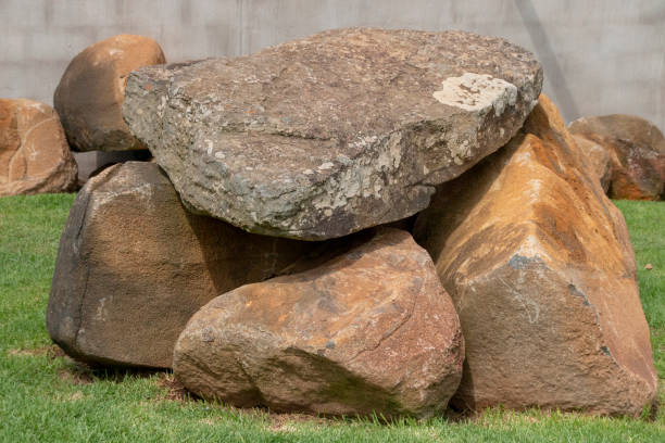 istock A close up view of large rocks 1140120390