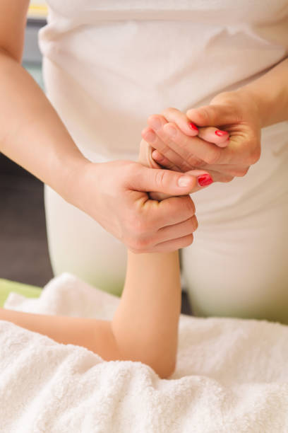 istock Woman having traditional hands and wrist massage 1140148388