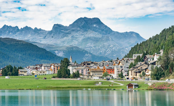 スイスエンガディンバレーの mountainbiking - engadin valley engadine european alps mountain ストックフォトと画像