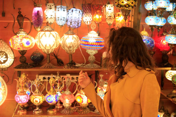 istock Happy woman in the grand bazaar 1140203052