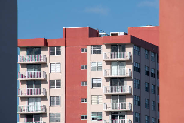 istock Colorful building in Miami 1140209872