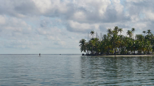 istock Exploring the uninhabited island, Archipielago San Blas 1140215616