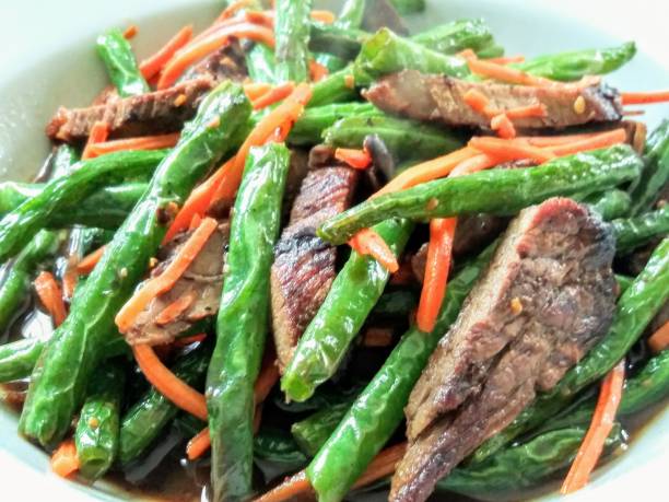 Stir-fried green beans with steak - Asian food - Homestyle cook