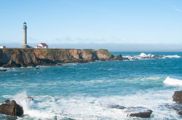 istock Point Arena Lighthouse Fog Bank 1140304053