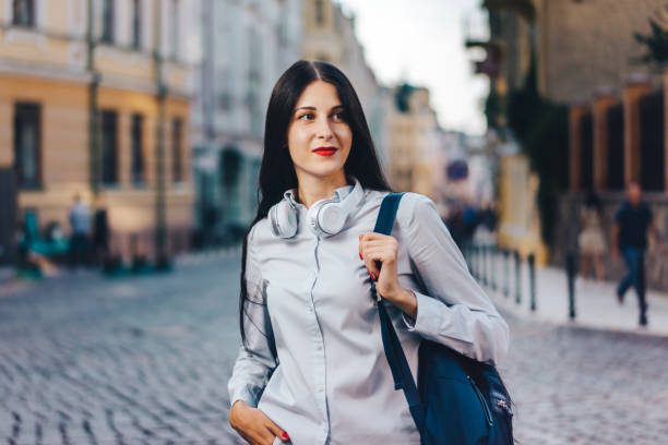 istock Business girl 1140333014