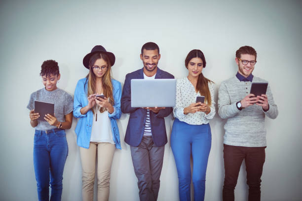 istock Reaching to success online and in real time 1140345178