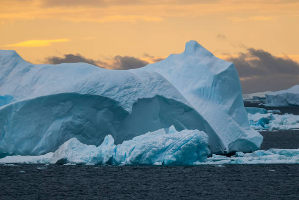 istock Iceberg Antartic landescape 1140348869