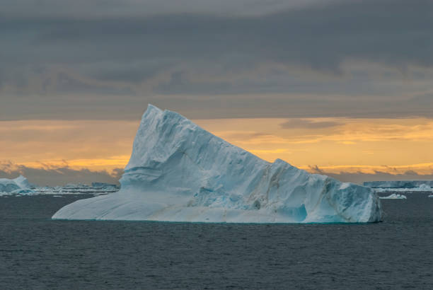 istock Iceberg Antartic landescape 1140348880