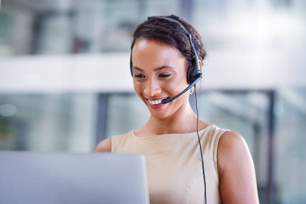 istock Her customers love talking with her 1140355508