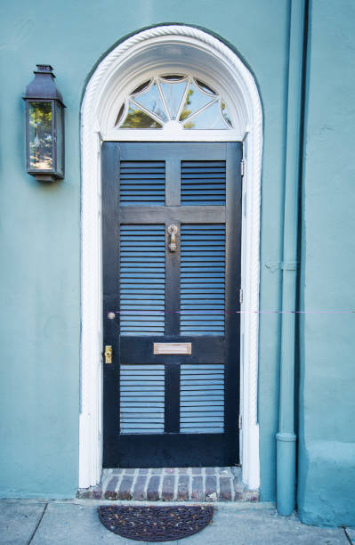 istock front view of ancient house in Charleston city 1140369720