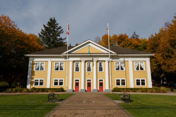 fort langley community hall - langley fotografías e imágenes de stock