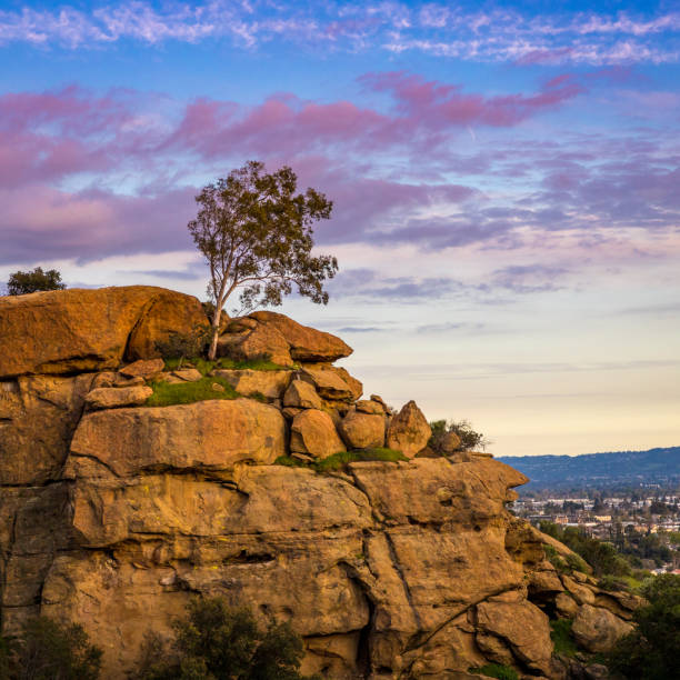 istock Garden of the Gods Sunset 1140371994