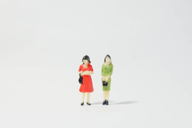 2 人の女性 - 小さな像 ストックフォトと画像