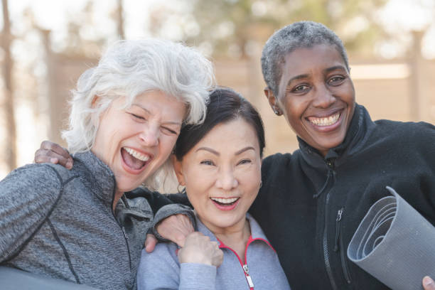 istock Senior yoga buddies 1140458943