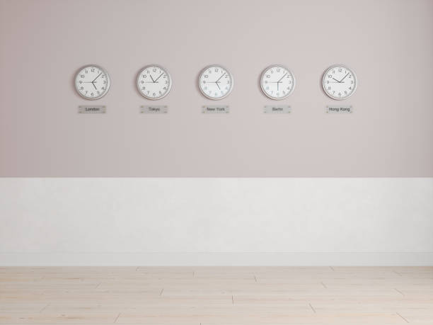 часы на стене с часовой поясом - time zone фотографии стоковые фото и изображения