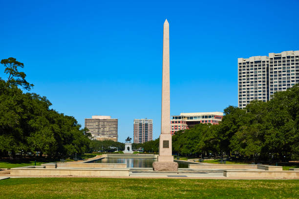 istock Houston Hermann park Pioneer memorial obelisk 1140536593