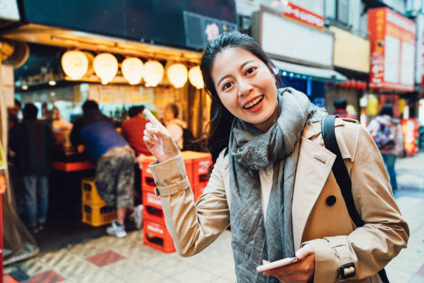 istock tourist pointing to standing fast restaurant 1140547339