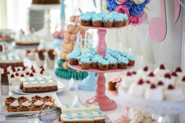 istock Cupcake on the stand in a candy bar 1140552857