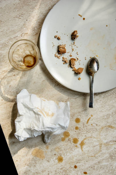 istock Dirty and empty dishes after party breakfast. Real life concept at home 1140586456
