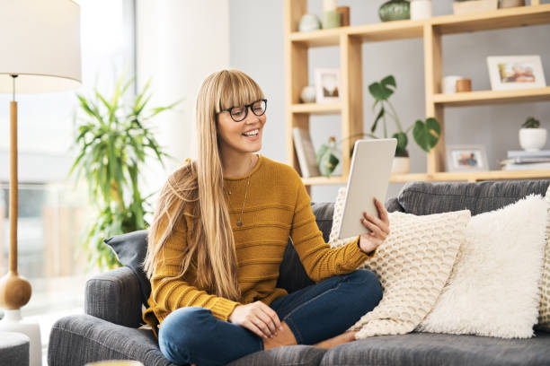 istock Stay connected and never miss out on a thing 1140605432
