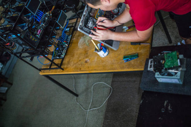 istock Technician repairing laptop 1140631039