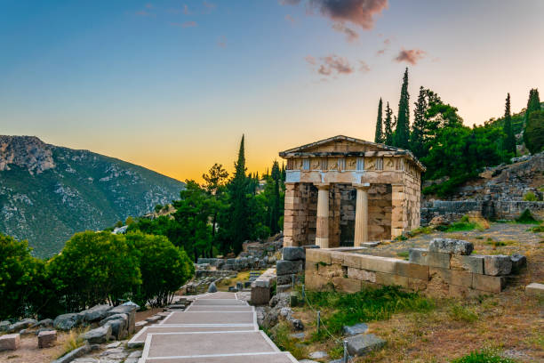 istock Sunset view of Athenian treasury at the ancient delphi site in Greece 1140675424