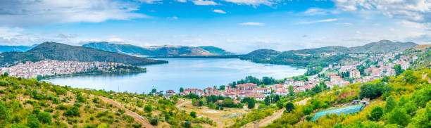 istock Waterfront of Kastoria, Greece 1140679109