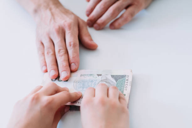 istock cash payment salary job labor compensation 1140682968