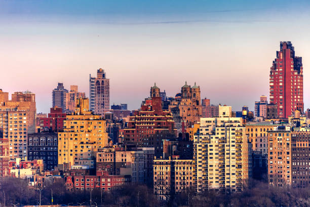 Por do sol de Manhattan, New York City - foto de acervo