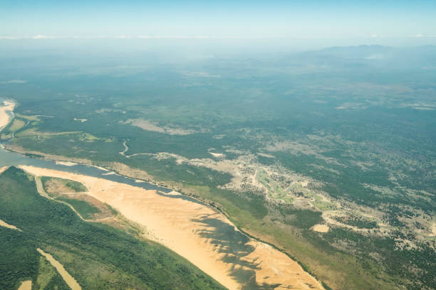 widok z lotu ptaka na rzekę orinoko z samolotu. - orinoco river zdjęcia i obrazy z banku zdjęć
