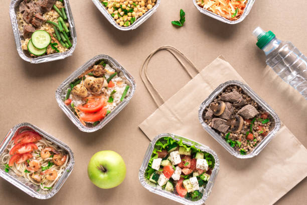 istock Daily meals delivery 1140835126