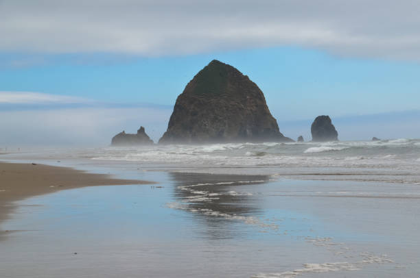 istock Oregon Cannon Beach  at and near Haystack rock 1140849003