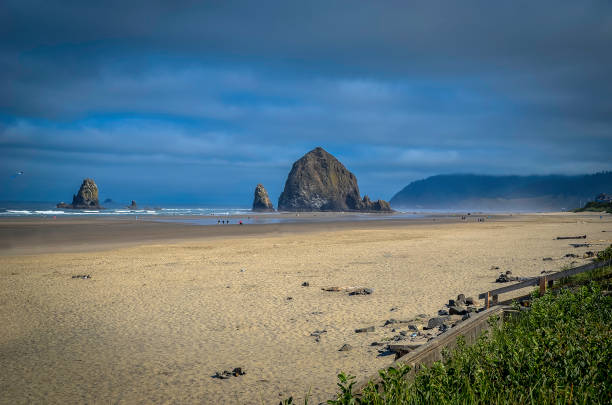 istock Oregon Cannon Beach  at and near Haystack rock 1140851494