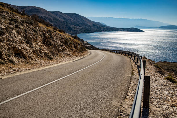 istock Road, right on the Coast overlooking The sea 1141033193