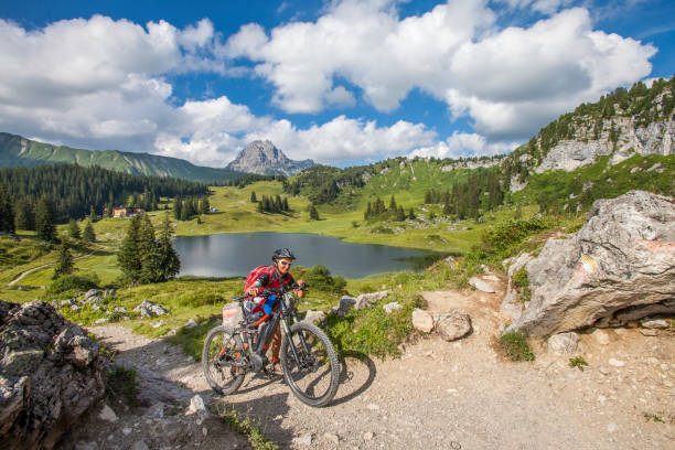 istock Mountainbiking the  Arlberg mountains 1141033831