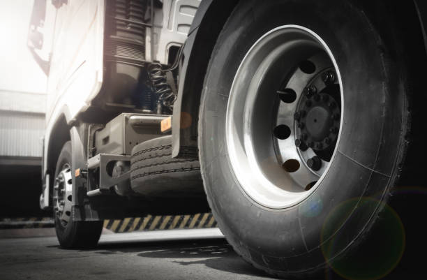 istock truck transportation 1141034397